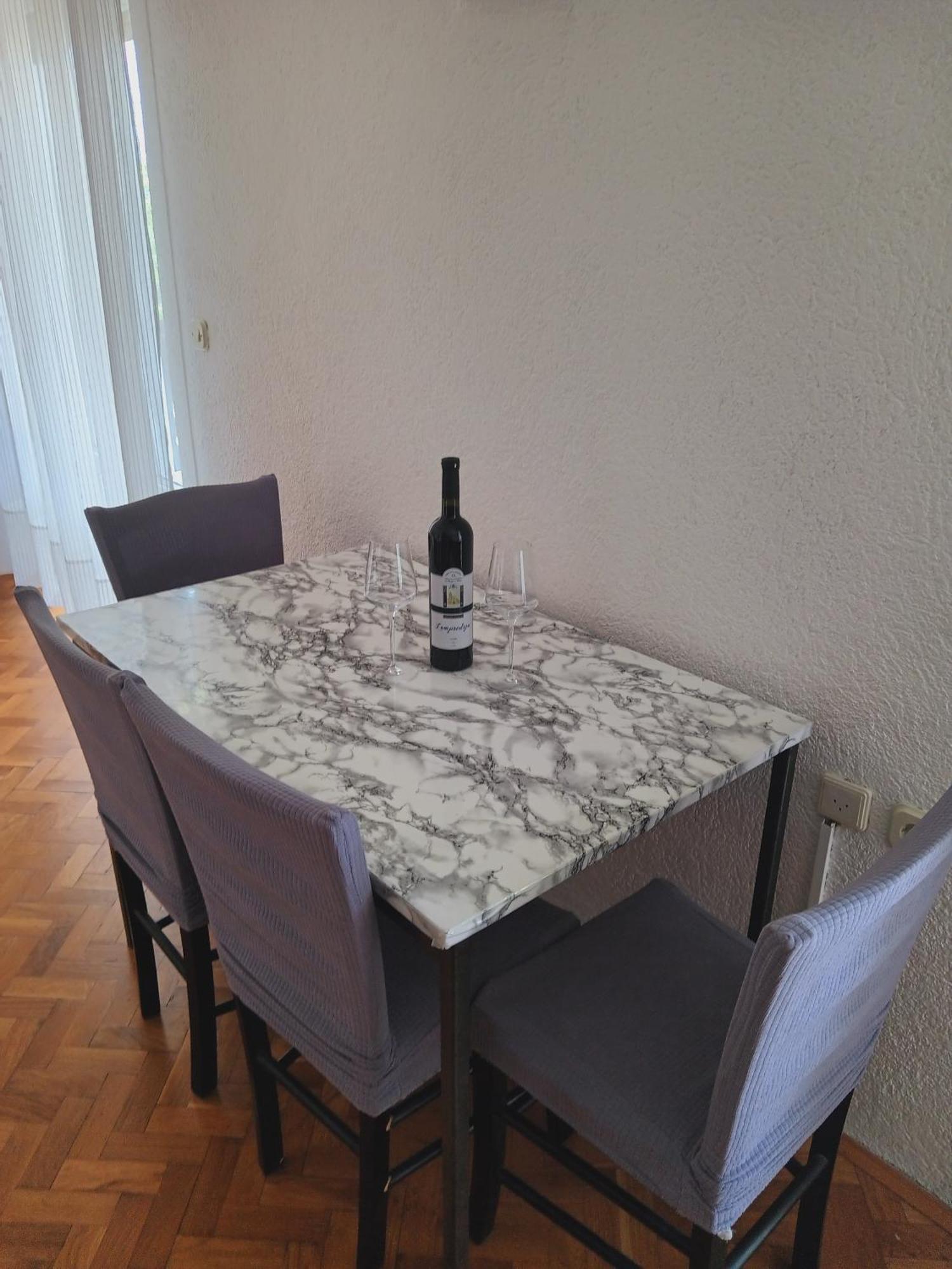Matea Apartment Gospic Luaran gambar